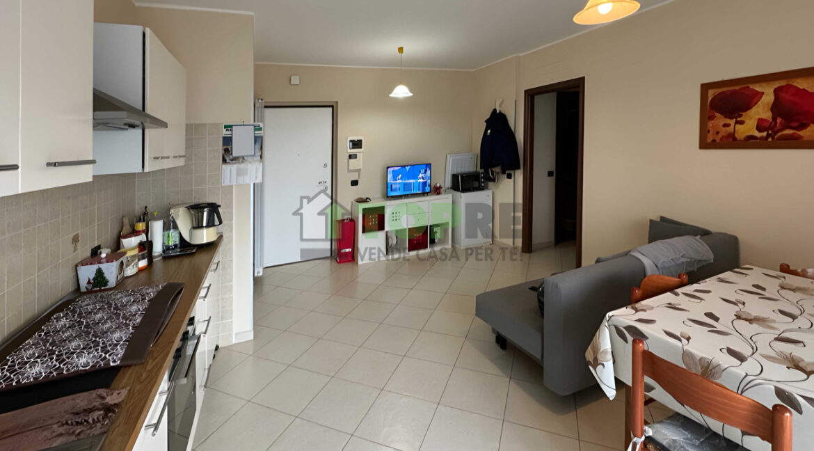 3997053 appartamento con garage in vendita a chieti scalo 01